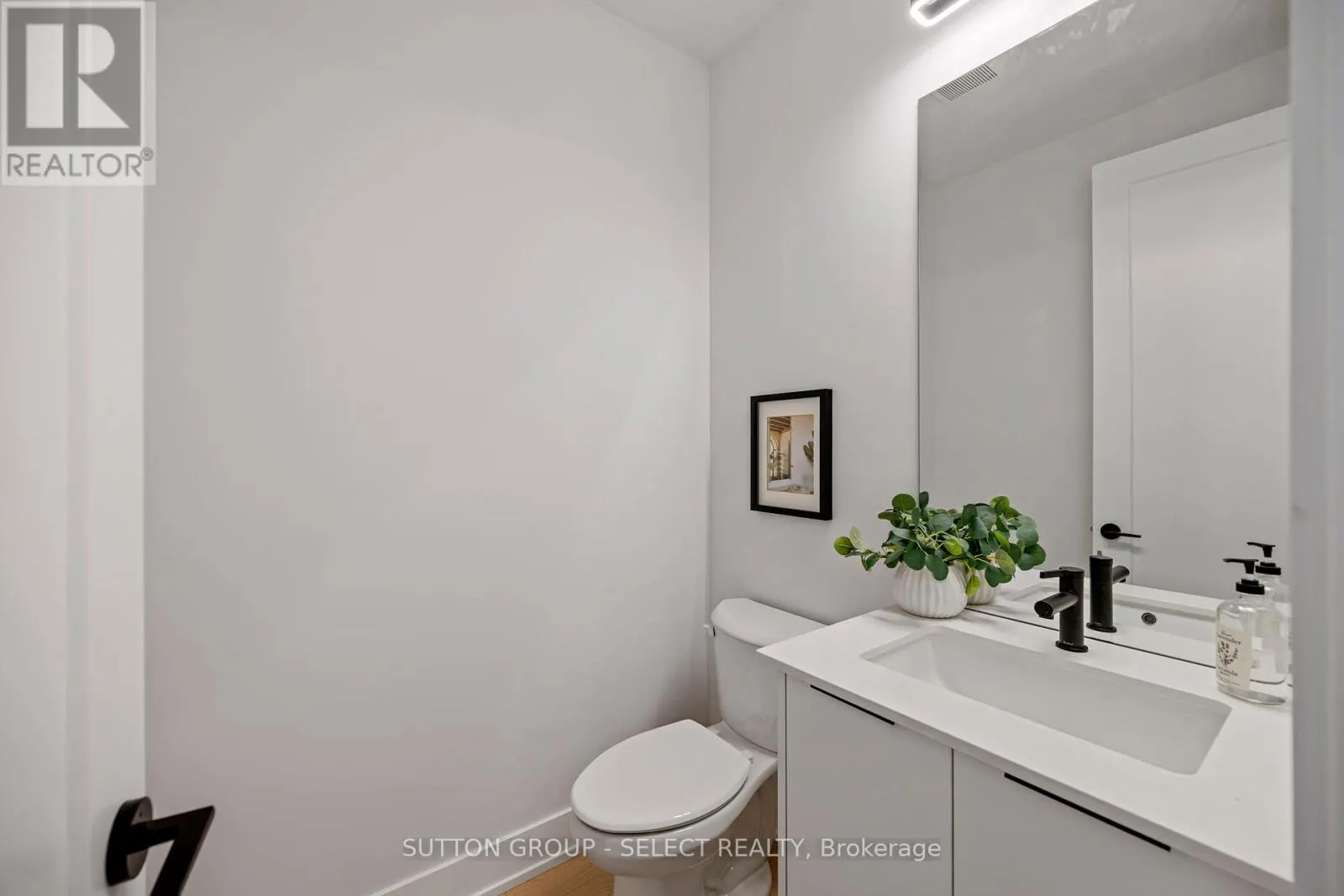 30 - 1175 RIVERBEND ROAD, #30