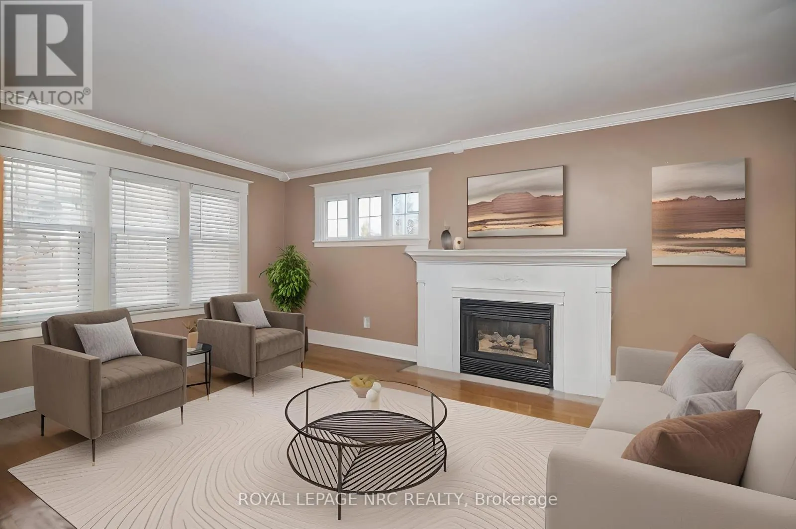 92 DUFFERIN STREET