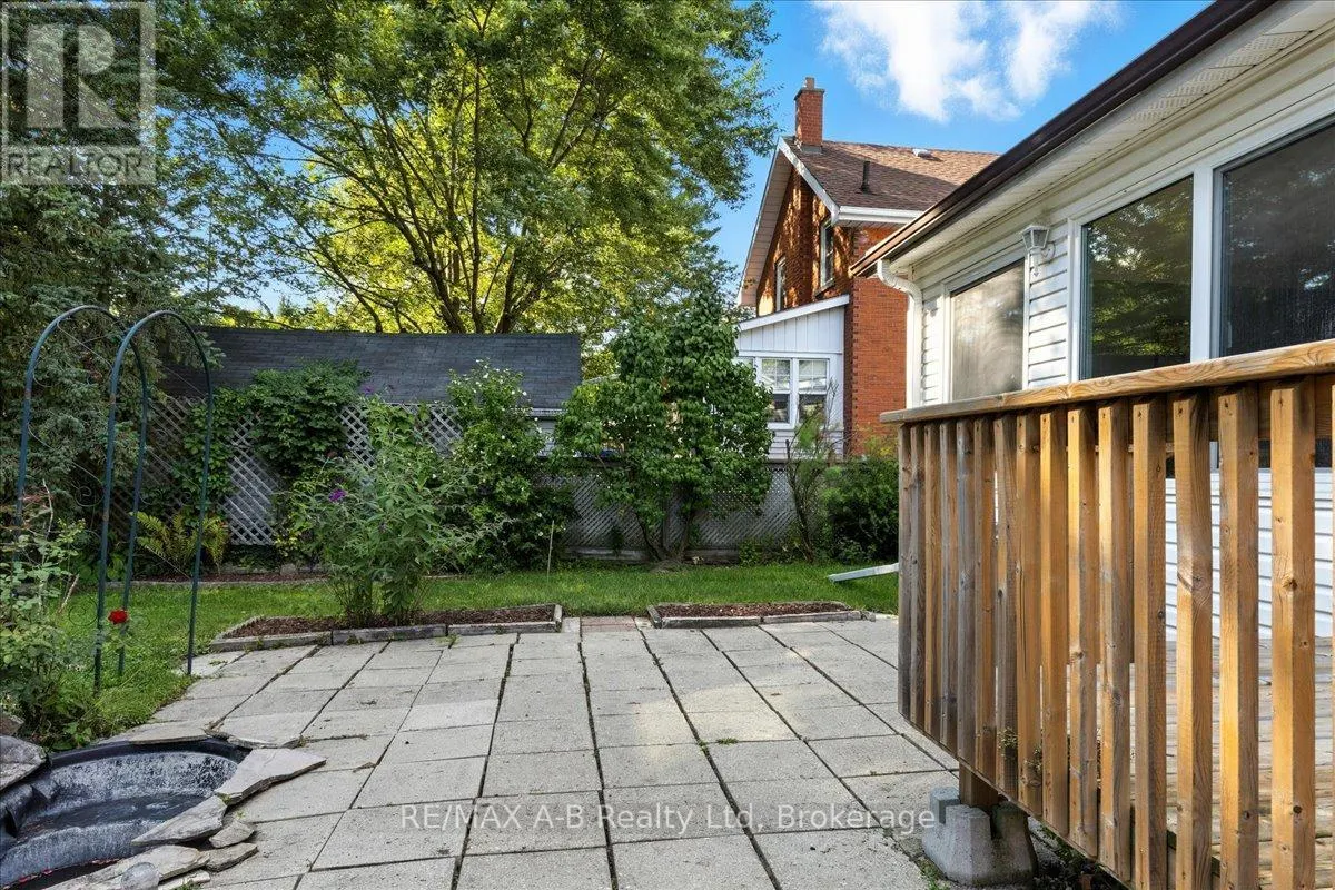75 YOUNGS STREET