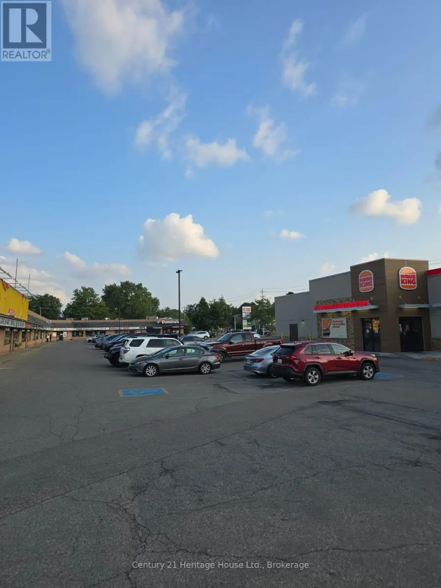 #5 - 809 VICTORIA STREET N, ##5