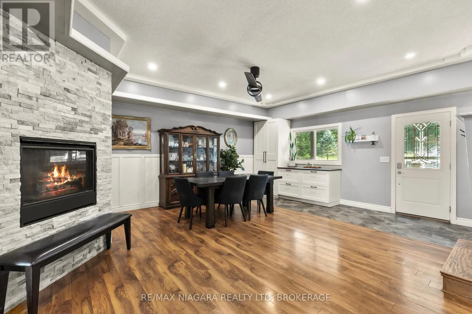10408 LAKESHORE ROAD