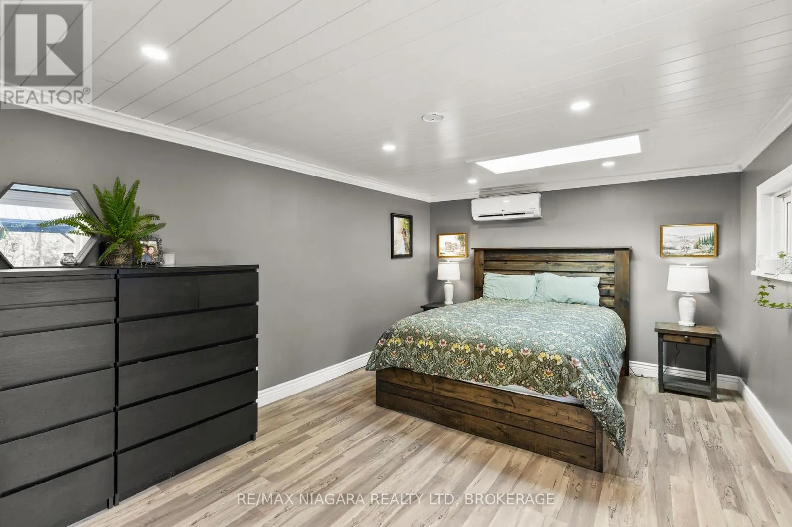 10408 LAKESHORE ROAD