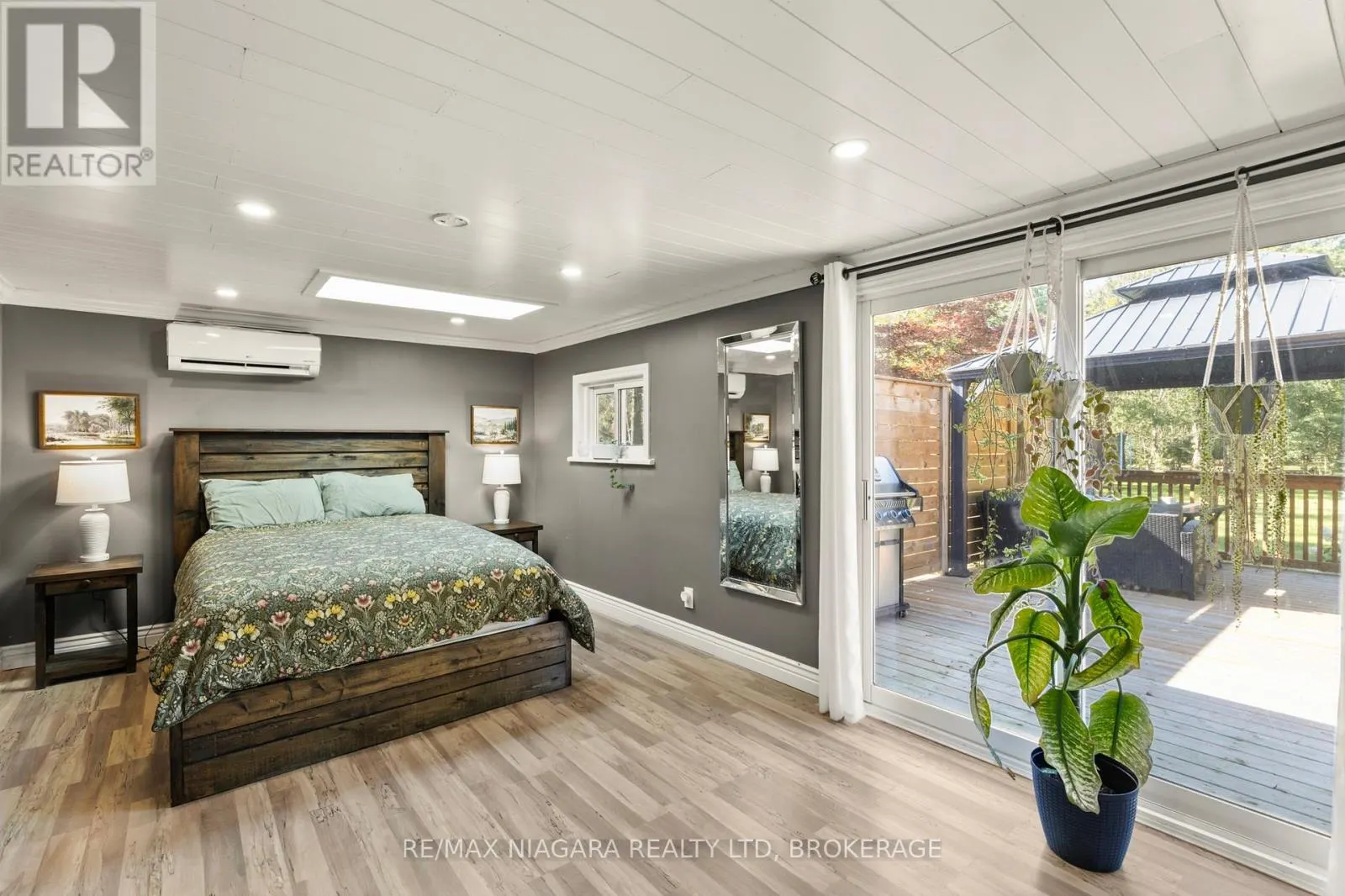 10408 LAKESHORE ROAD