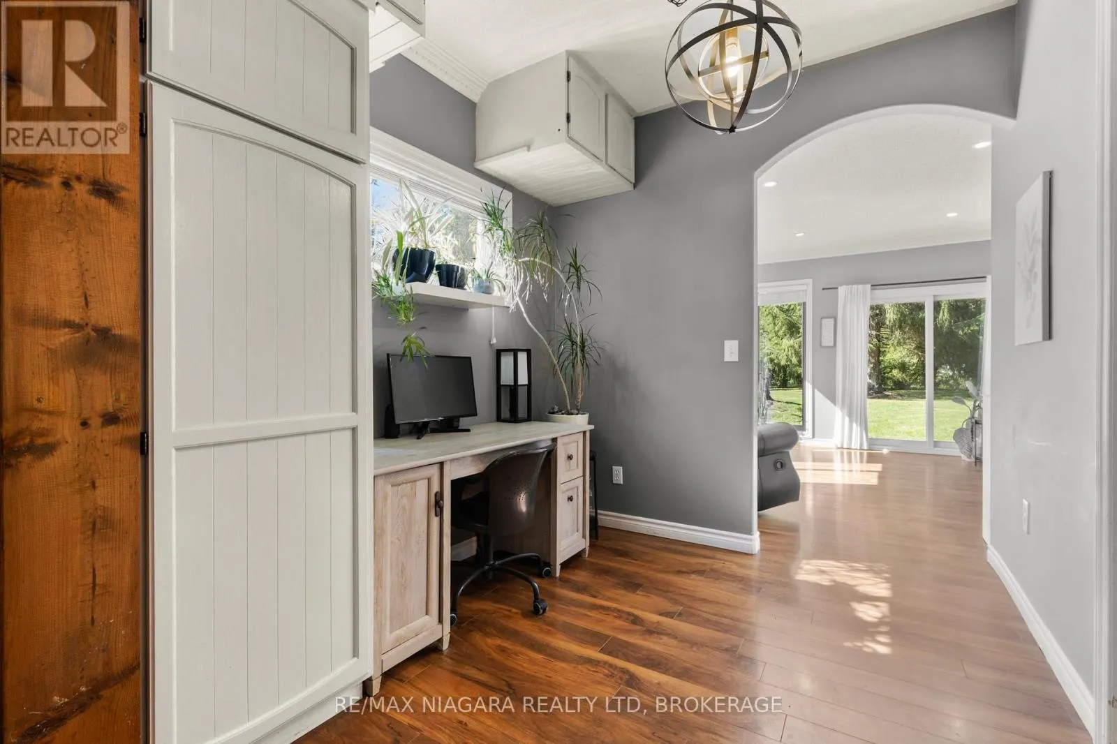 10408 LAKESHORE ROAD