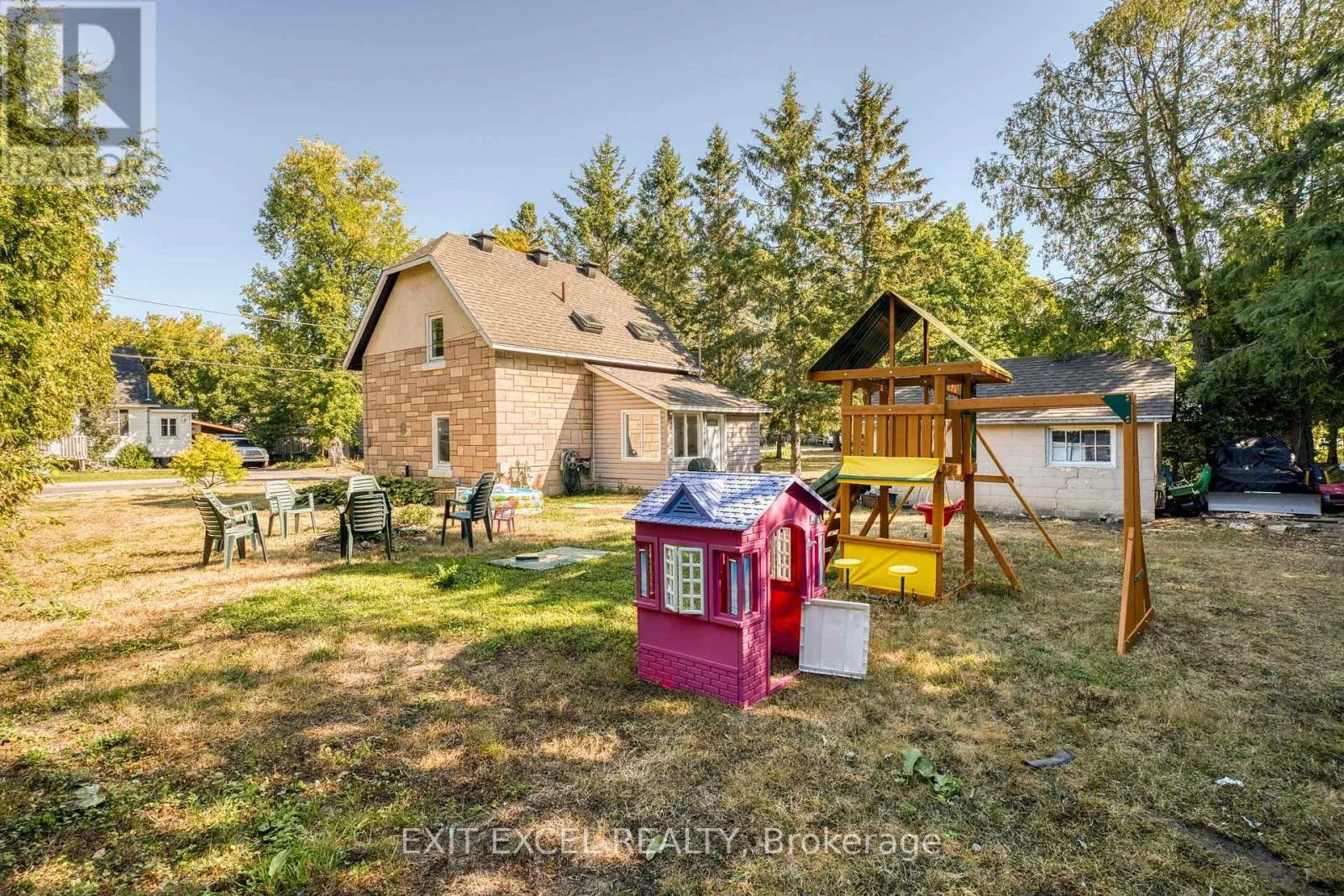 5490 MACTAVISH PLACE