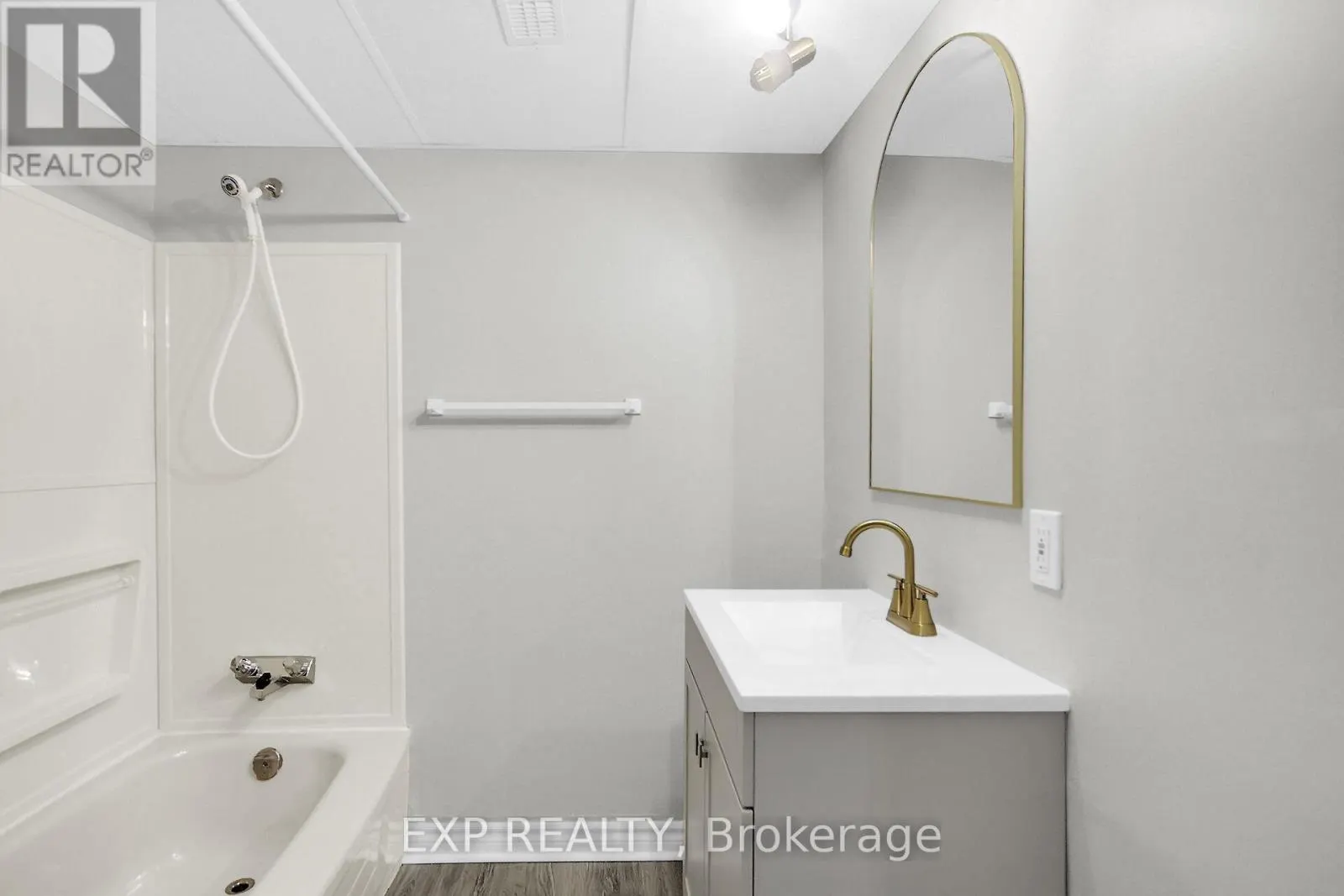 1083 EADIE ROAD
