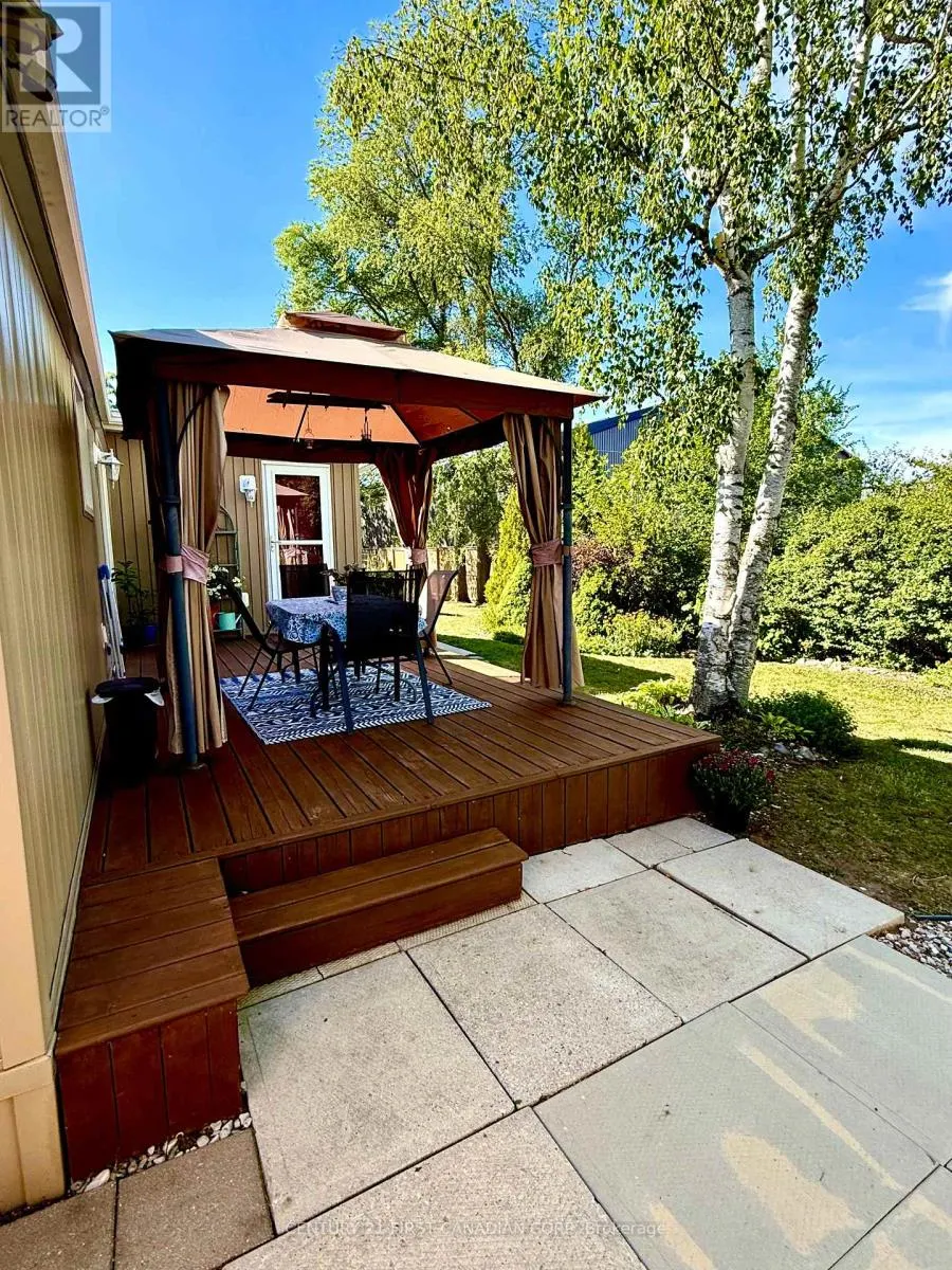 29 MAPLE GROVE COURT