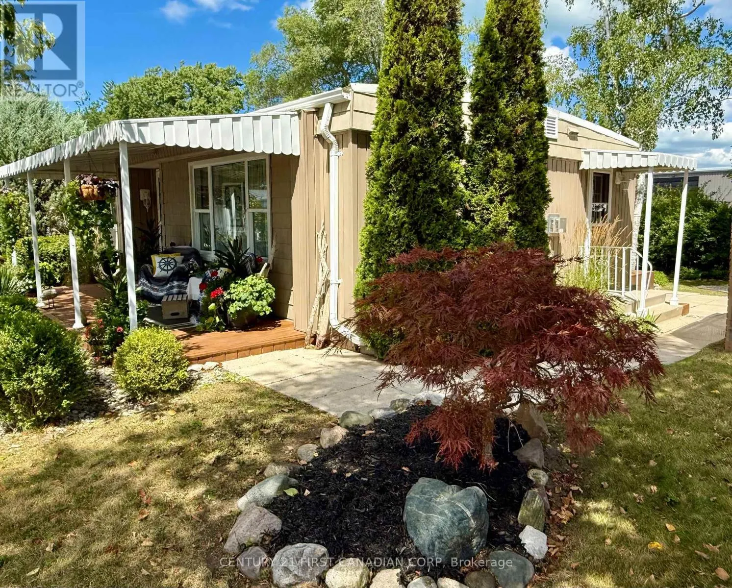 29 MAPLE GROVE COURT