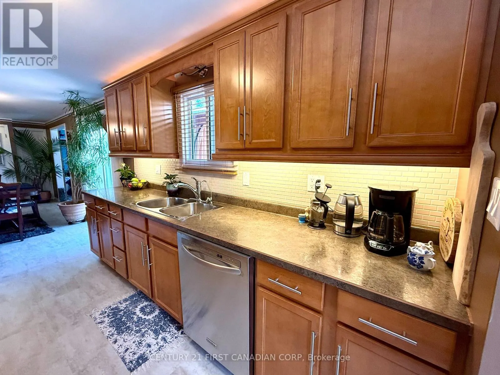 29 MAPLE GROVE COURT