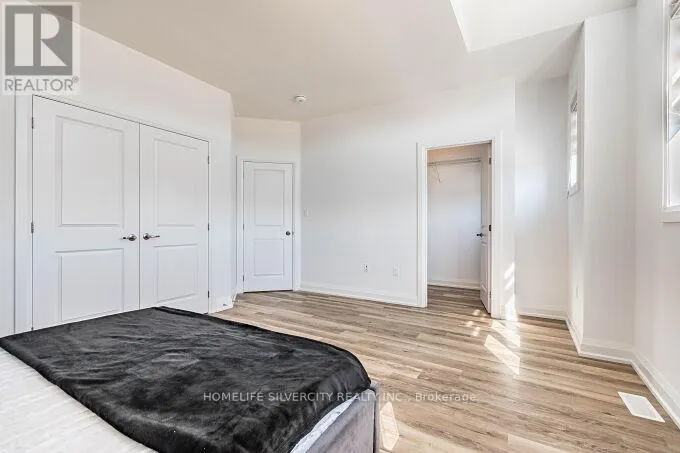 11 HOLDER DRIVE