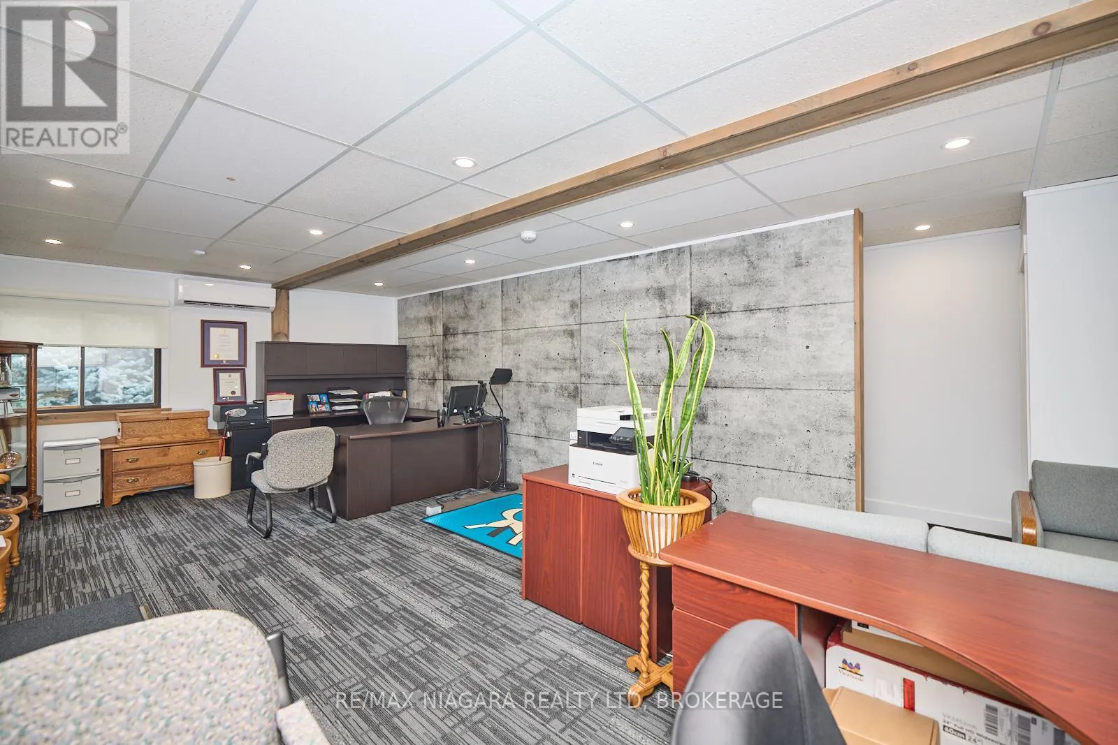 210 RIDGEWAY ROAD