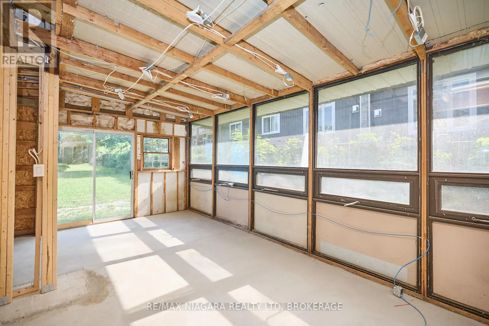 210 RIDGEWAY ROAD