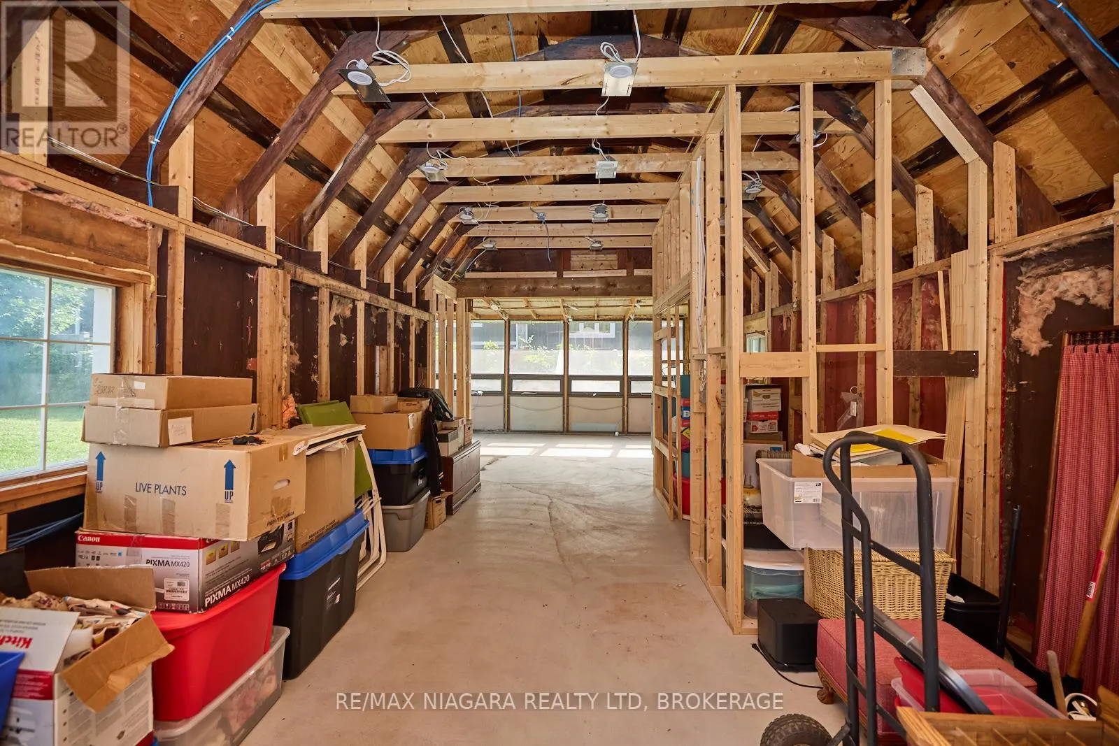 210 RIDGEWAY ROAD