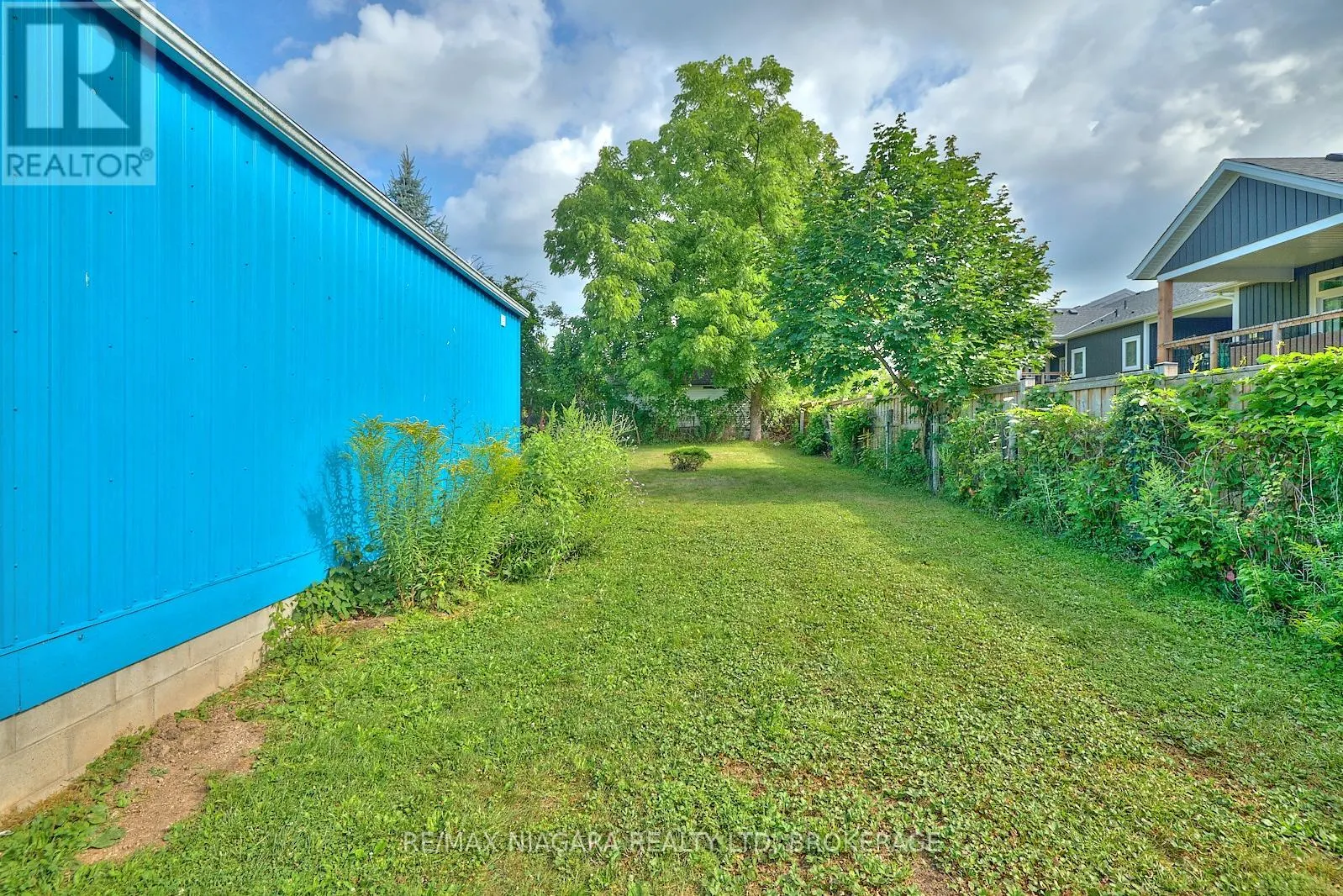 210 RIDGEWAY ROAD