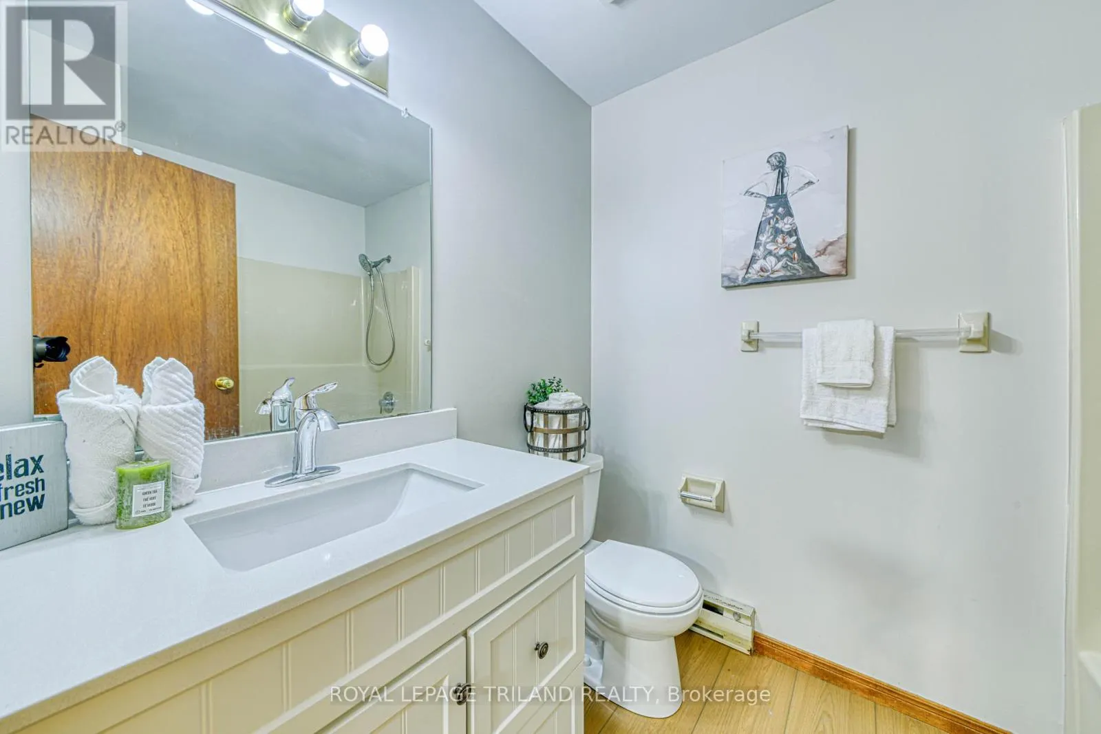 206 - 4 ALBERT STREET, #206
