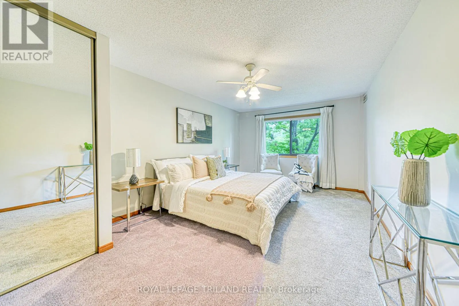 206 - 4 ALBERT STREET, #206