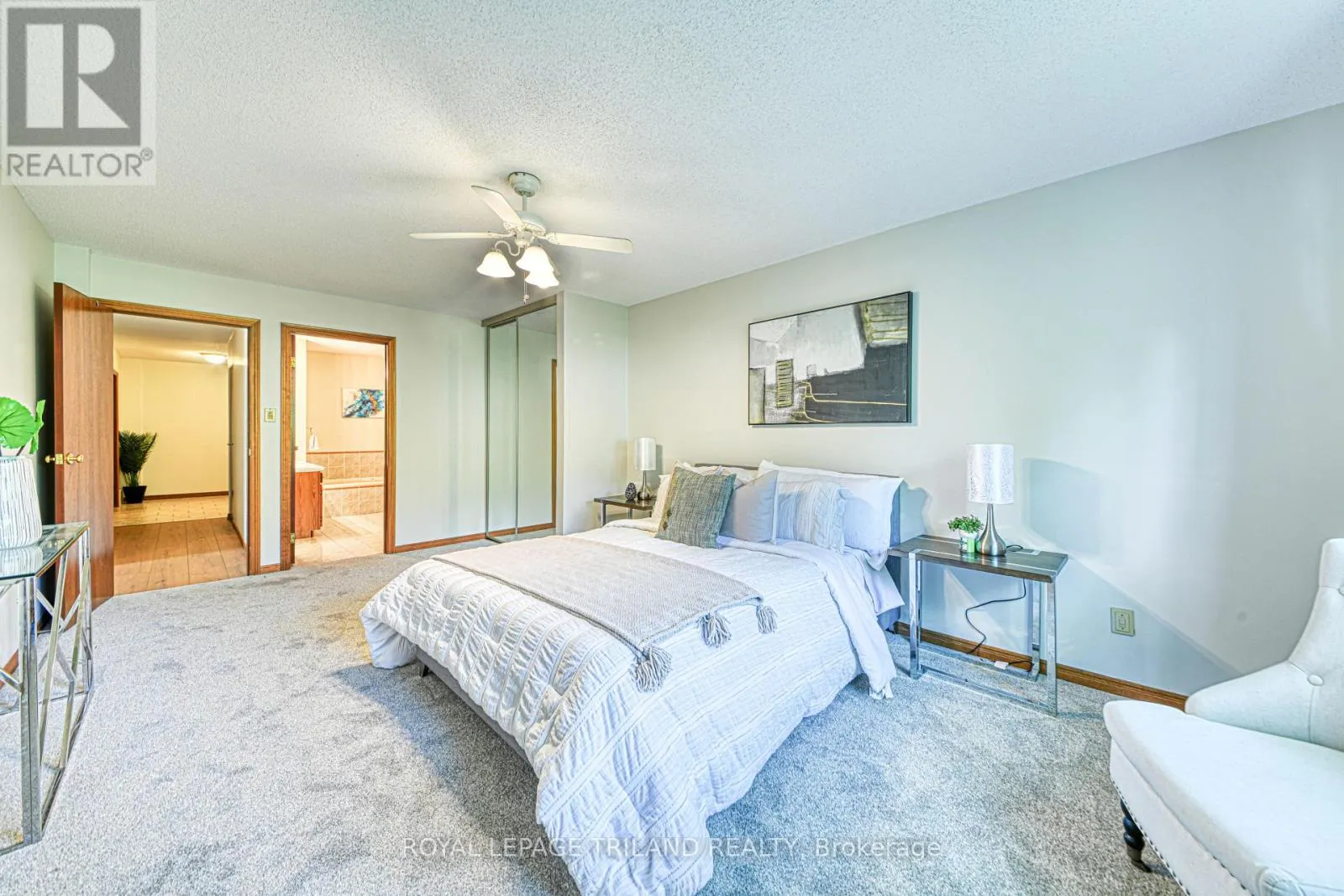 206 - 4 ALBERT STREET, #206