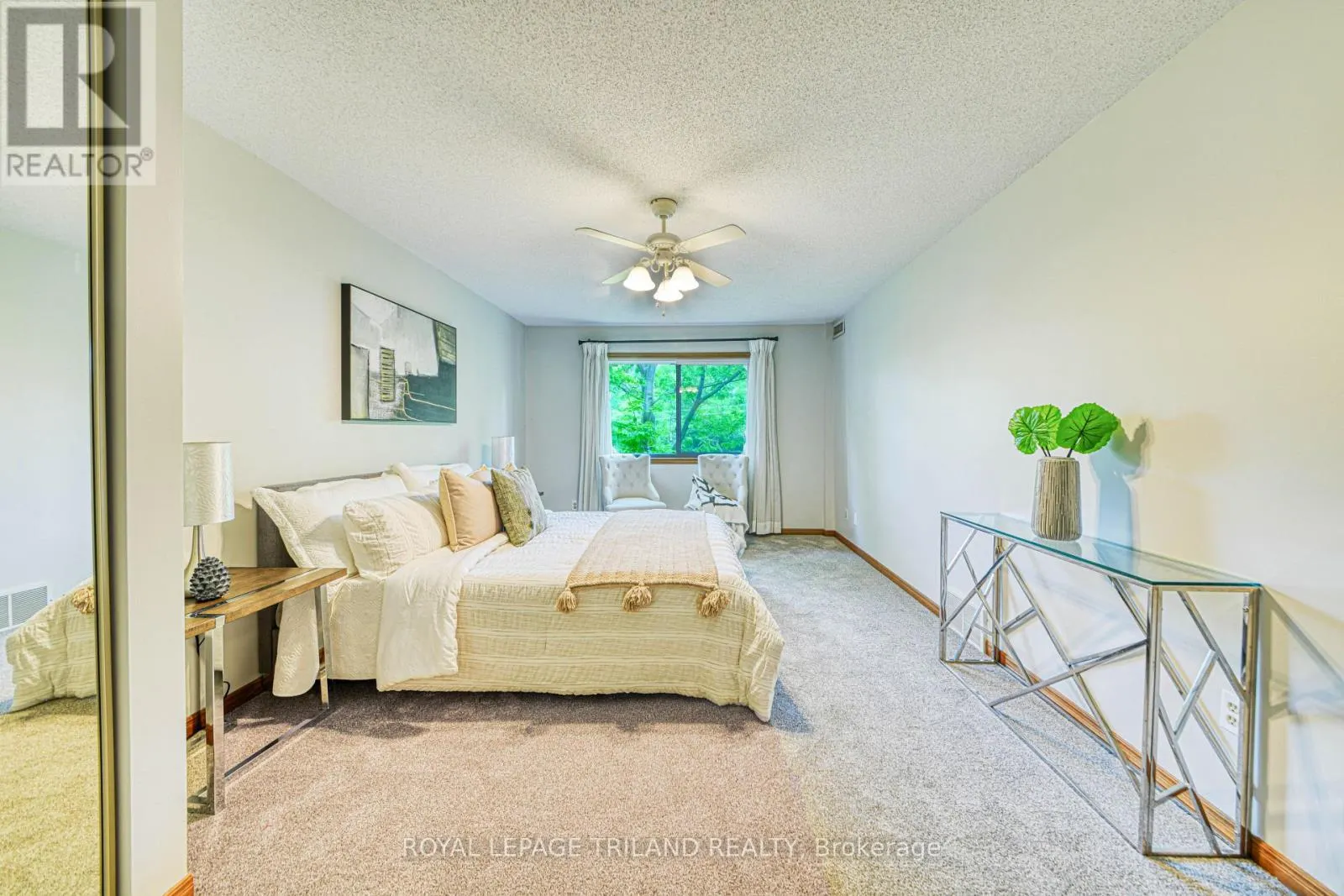 206 - 4 ALBERT STREET, #206