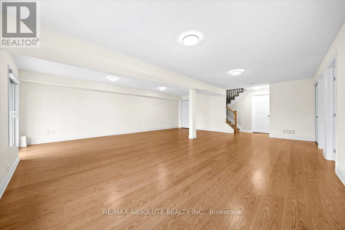 122 PASSAGEWAY PRIVATE