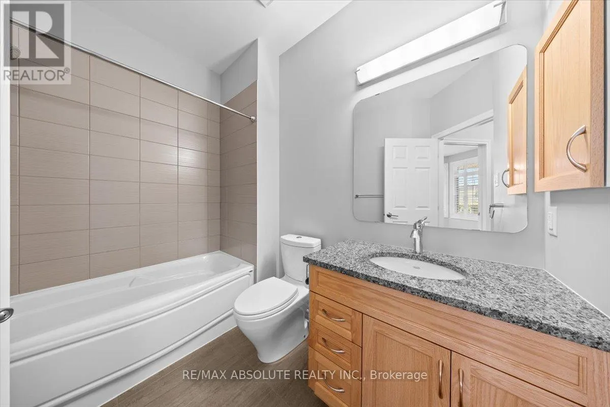 122 PASSAGEWAY PRIVATE