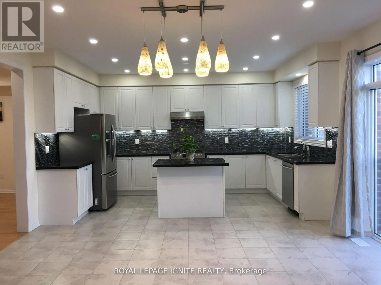 41 NORTHHILL AVENUE