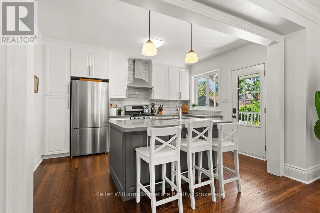 89 KENSINGTON AVENUE S