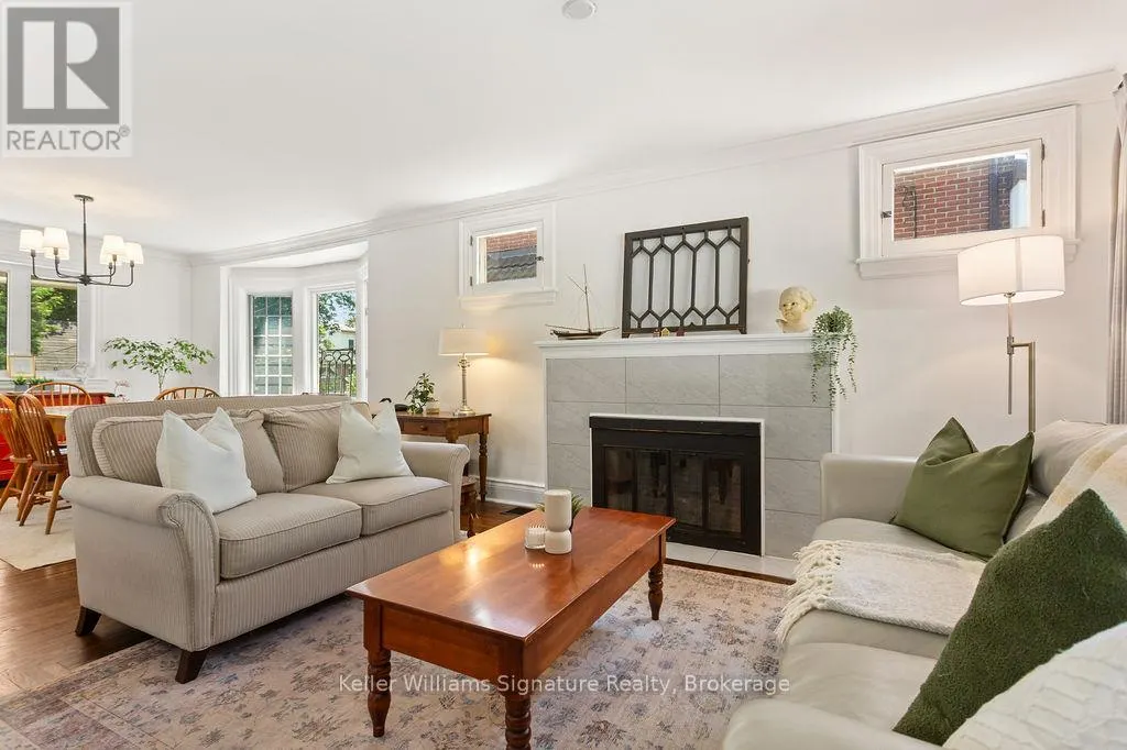 89 KENSINGTON AVENUE S