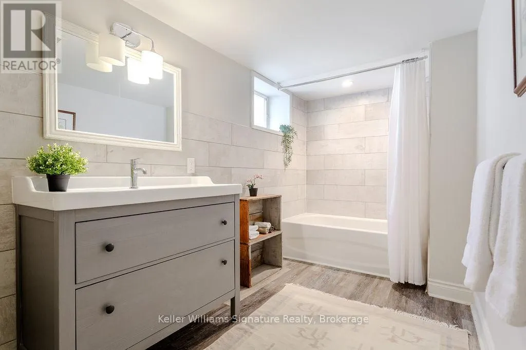 89 KENSINGTON AVENUE S