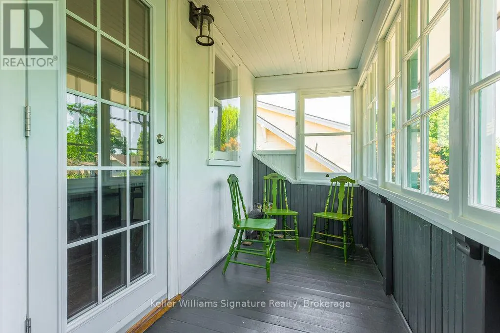 89 KENSINGTON AVENUE S