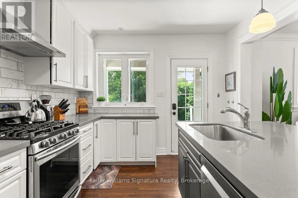 89 KENSINGTON AVENUE S