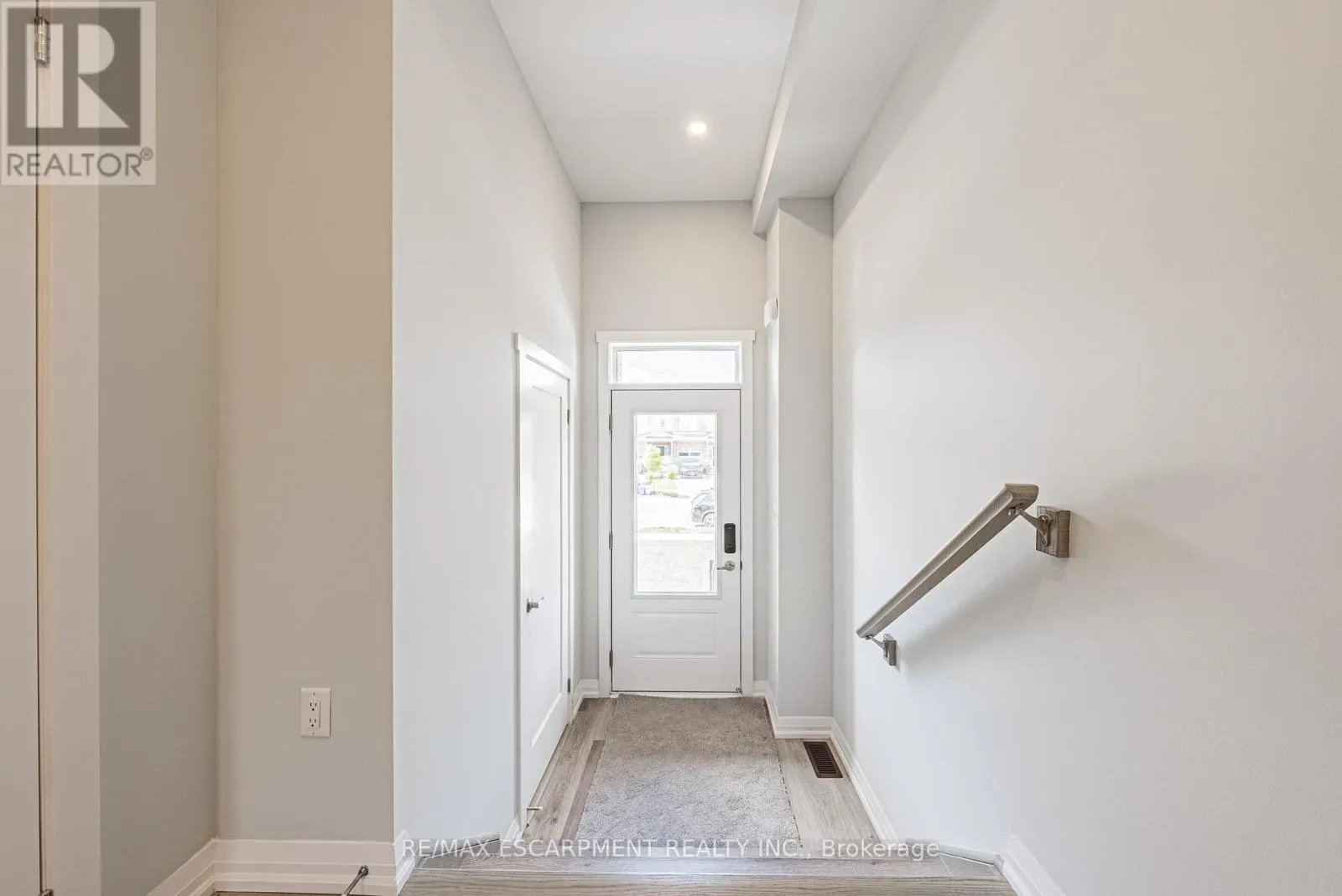 138 LORMONT BOULEVARD