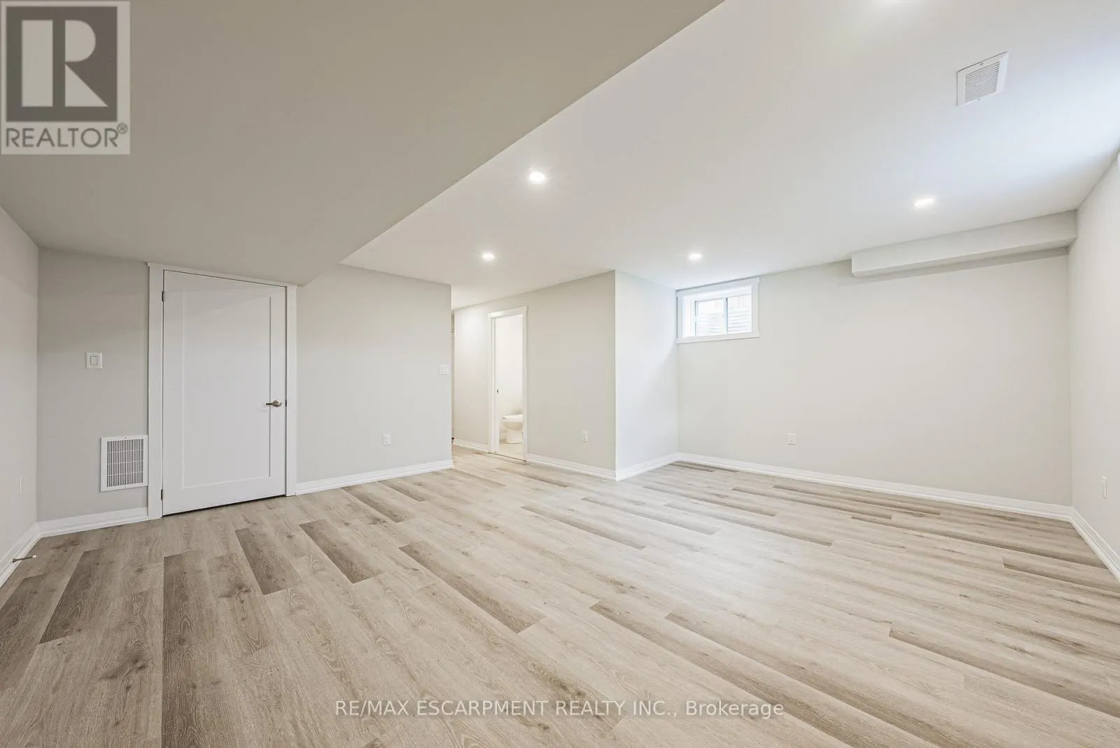 138 LORMONT BOULEVARD