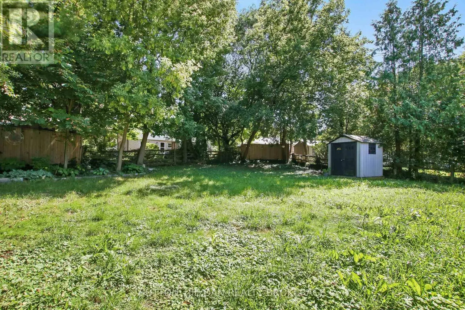 15 HAWTHORNE ROAD