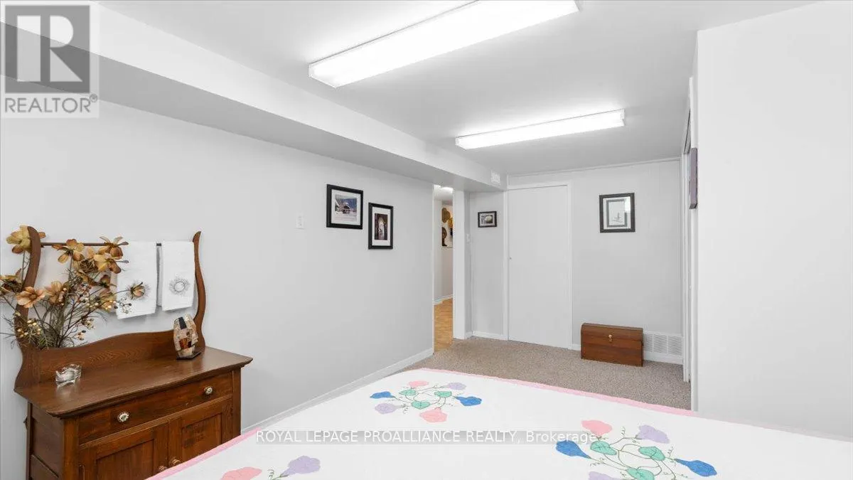 233 RUSSET ROAD
