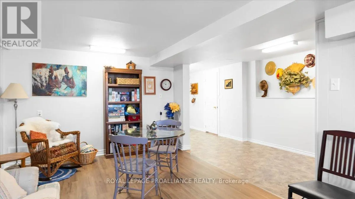 233 RUSSET ROAD