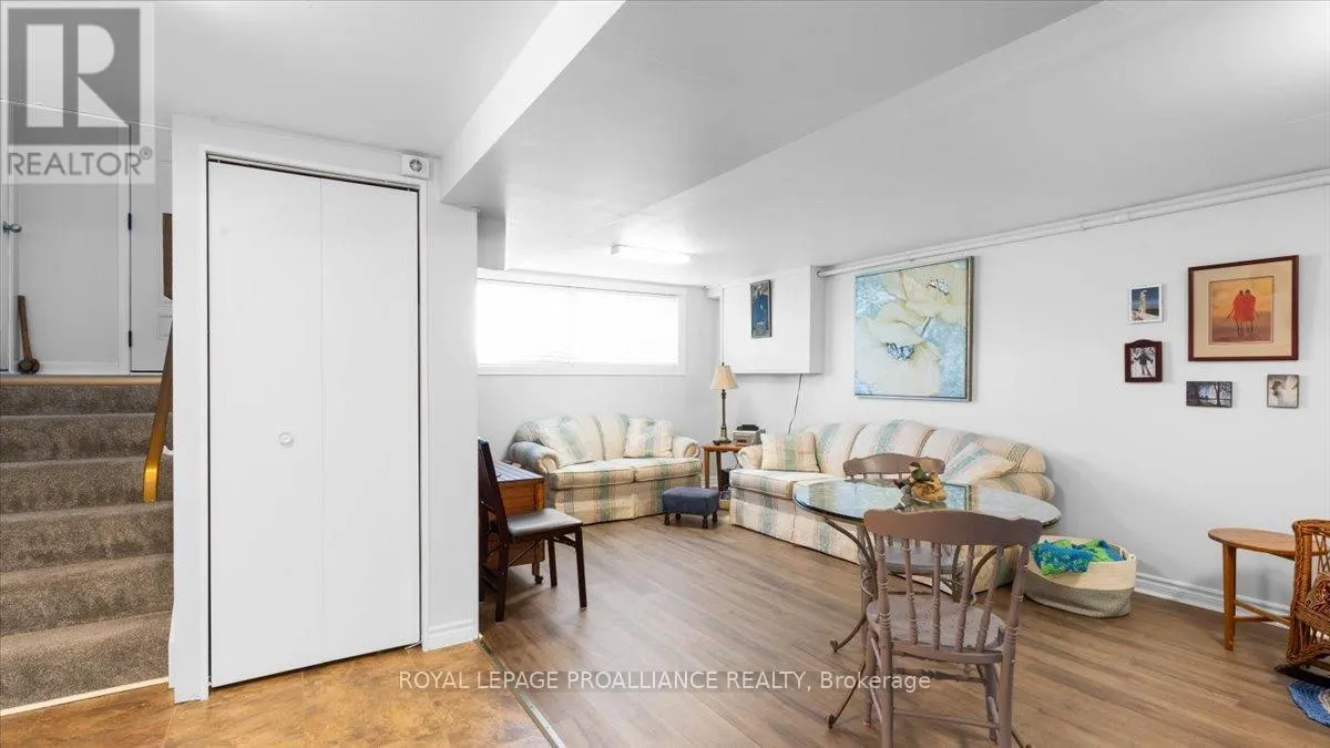 233 RUSSET ROAD