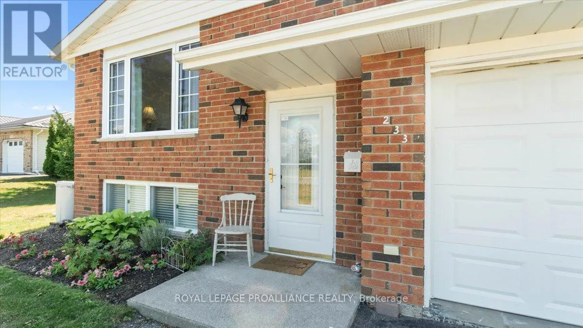233 RUSSET ROAD