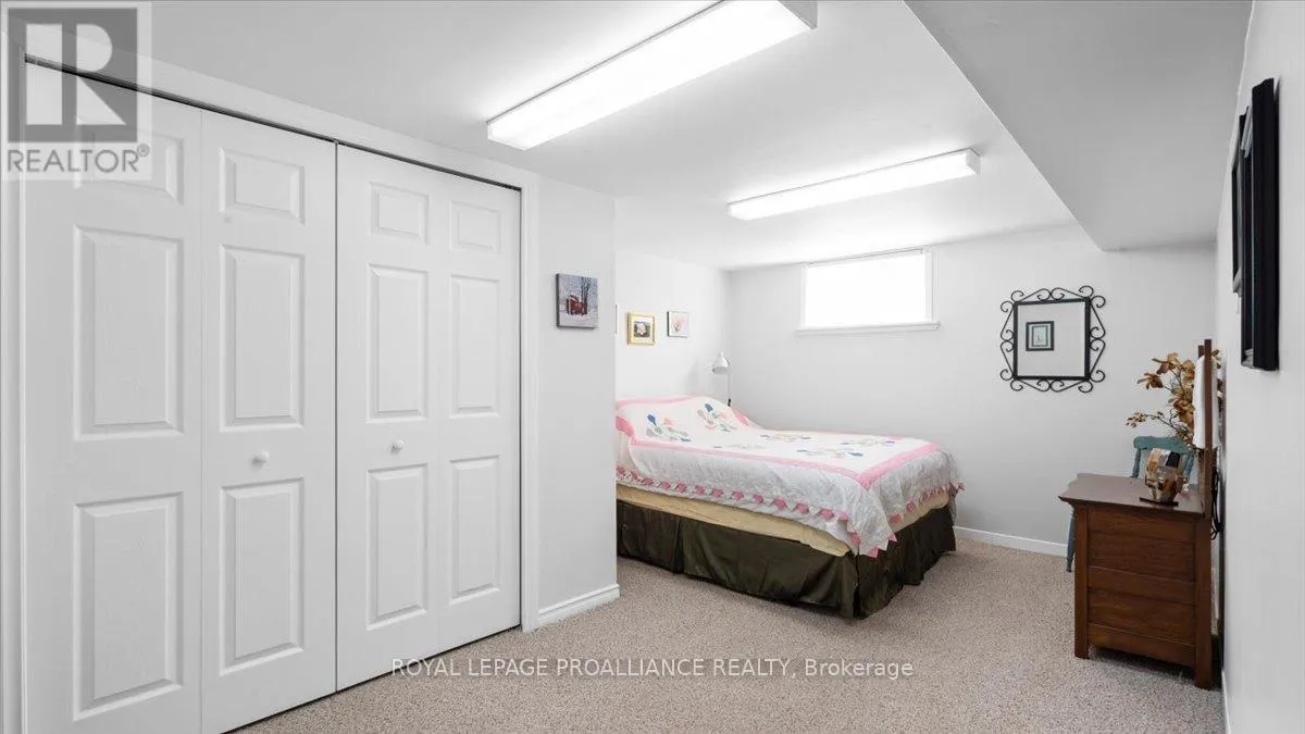 233 RUSSET ROAD
