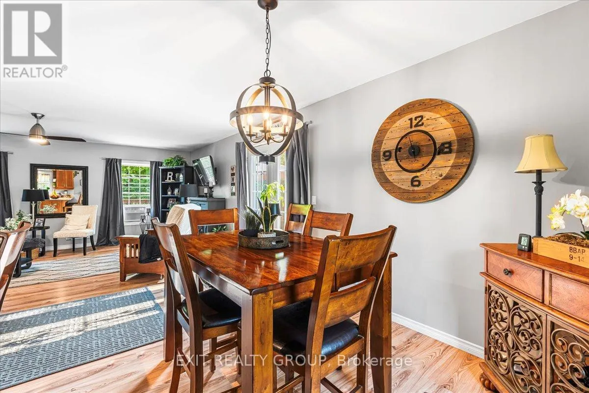 1262 QUIN-MO-LAC ROAD