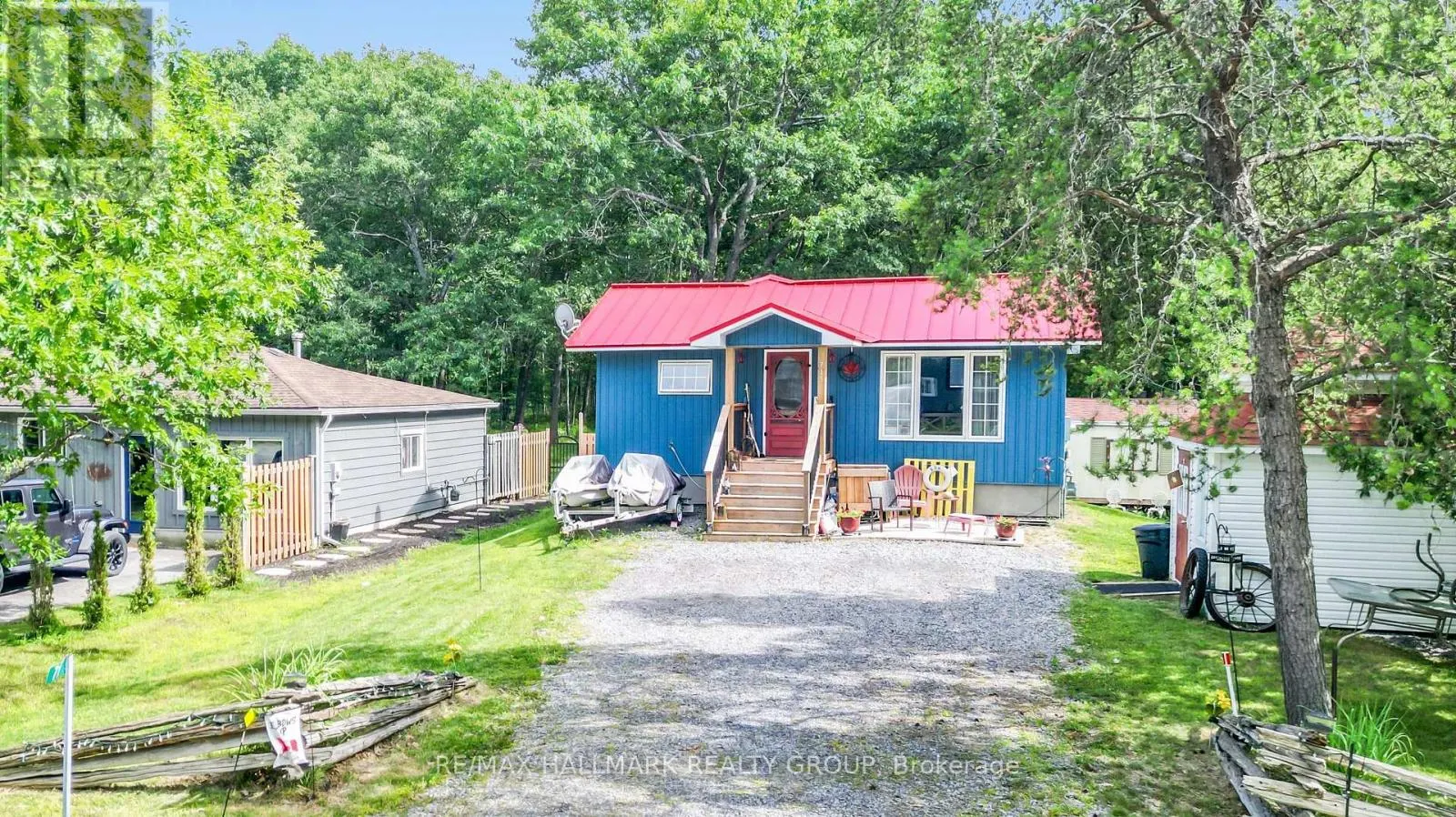 715 BAYVIEW DRIVE