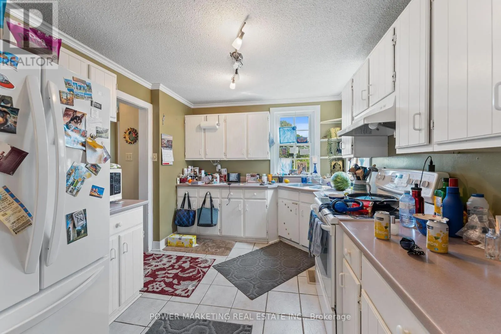 979 RIVER ROAD