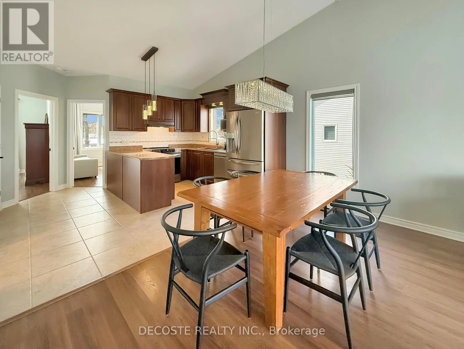 8 - 28 VALAIN STREET