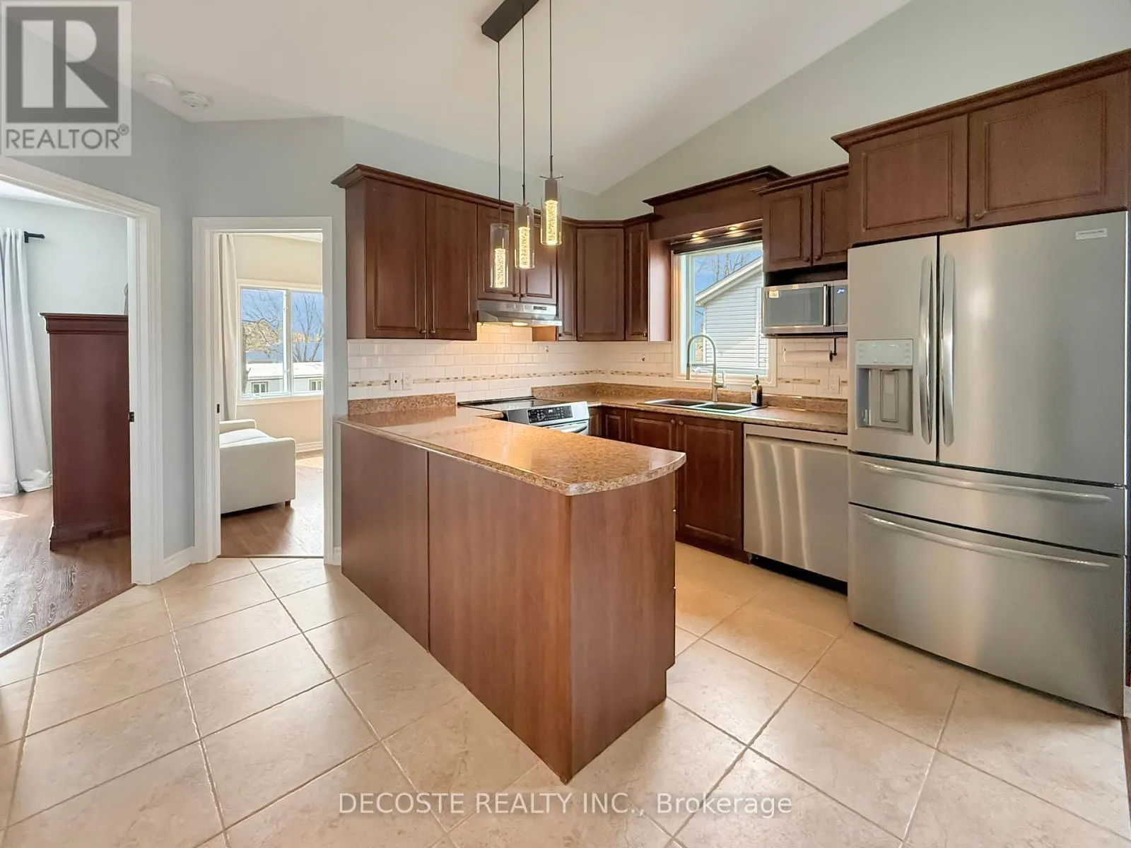 8 - 28 VALAIN STREET
