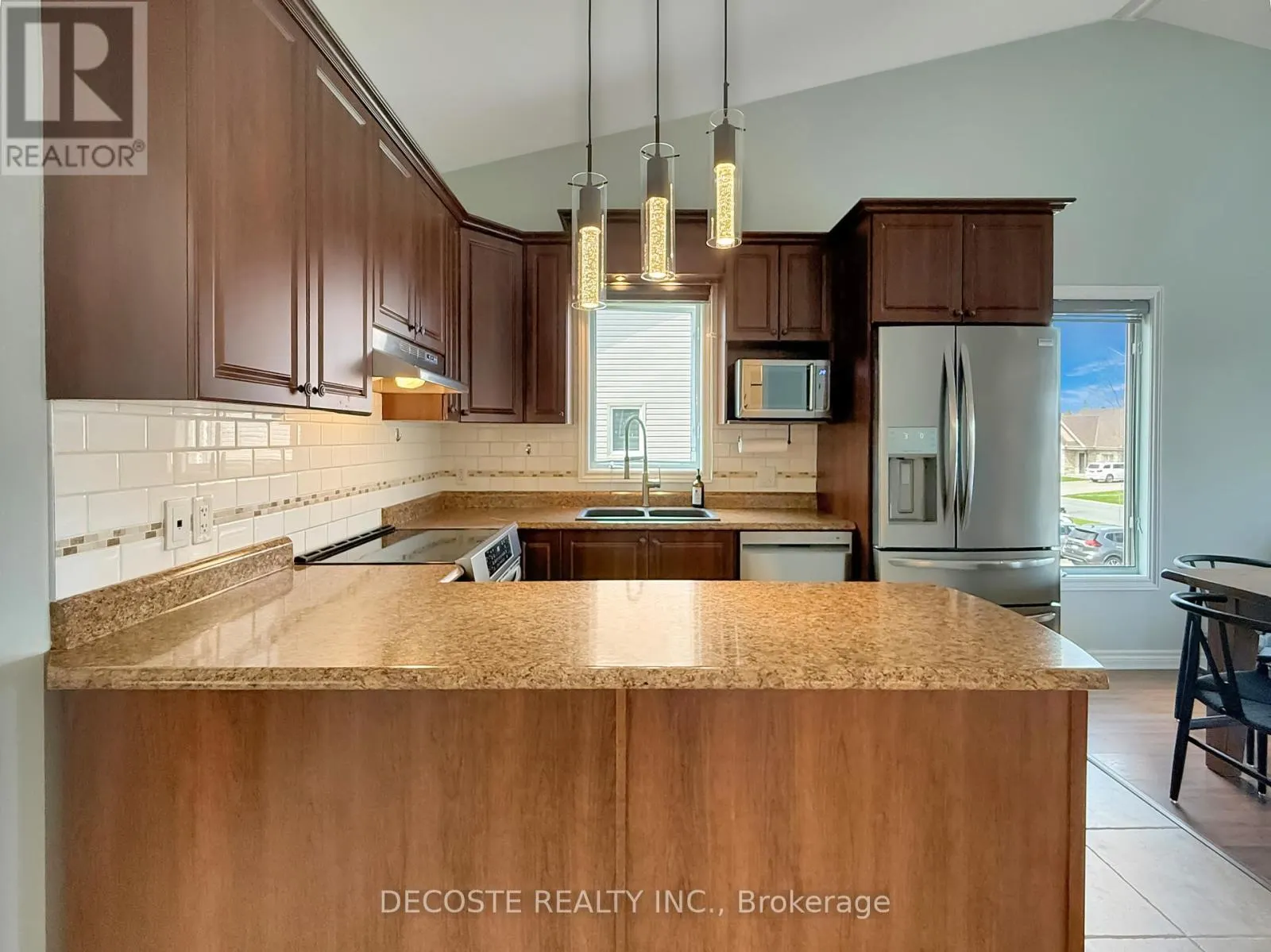 8 - 28 VALAIN STREET