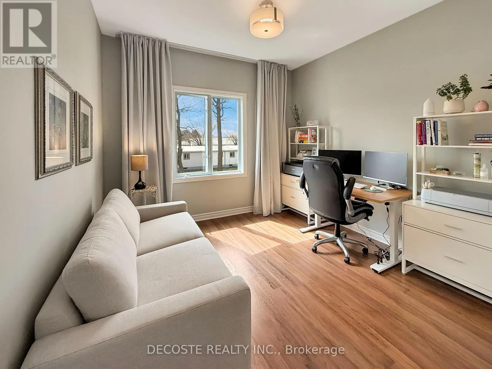 8 - 28 VALAIN STREET