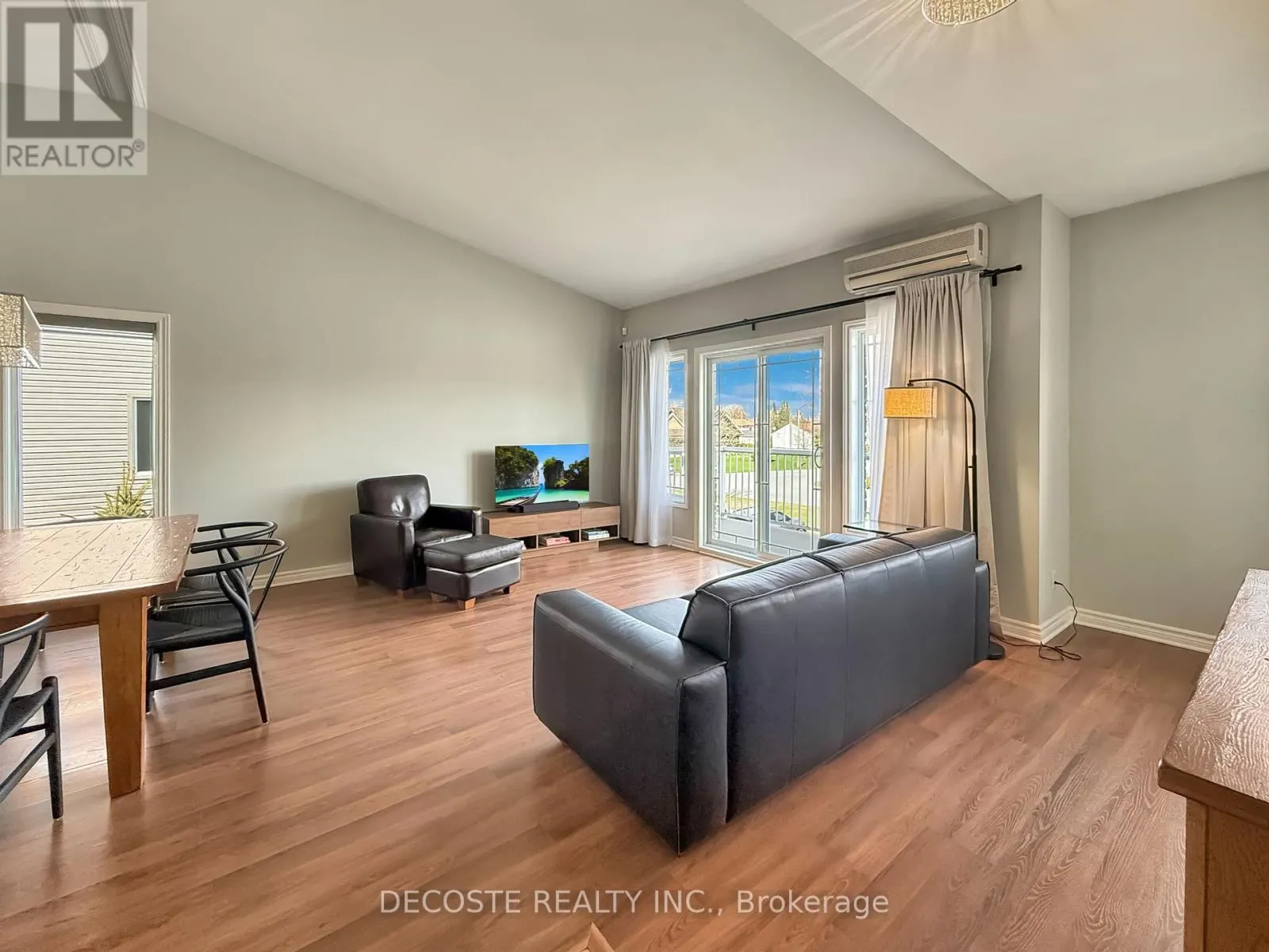 8 - 28 VALAIN STREET