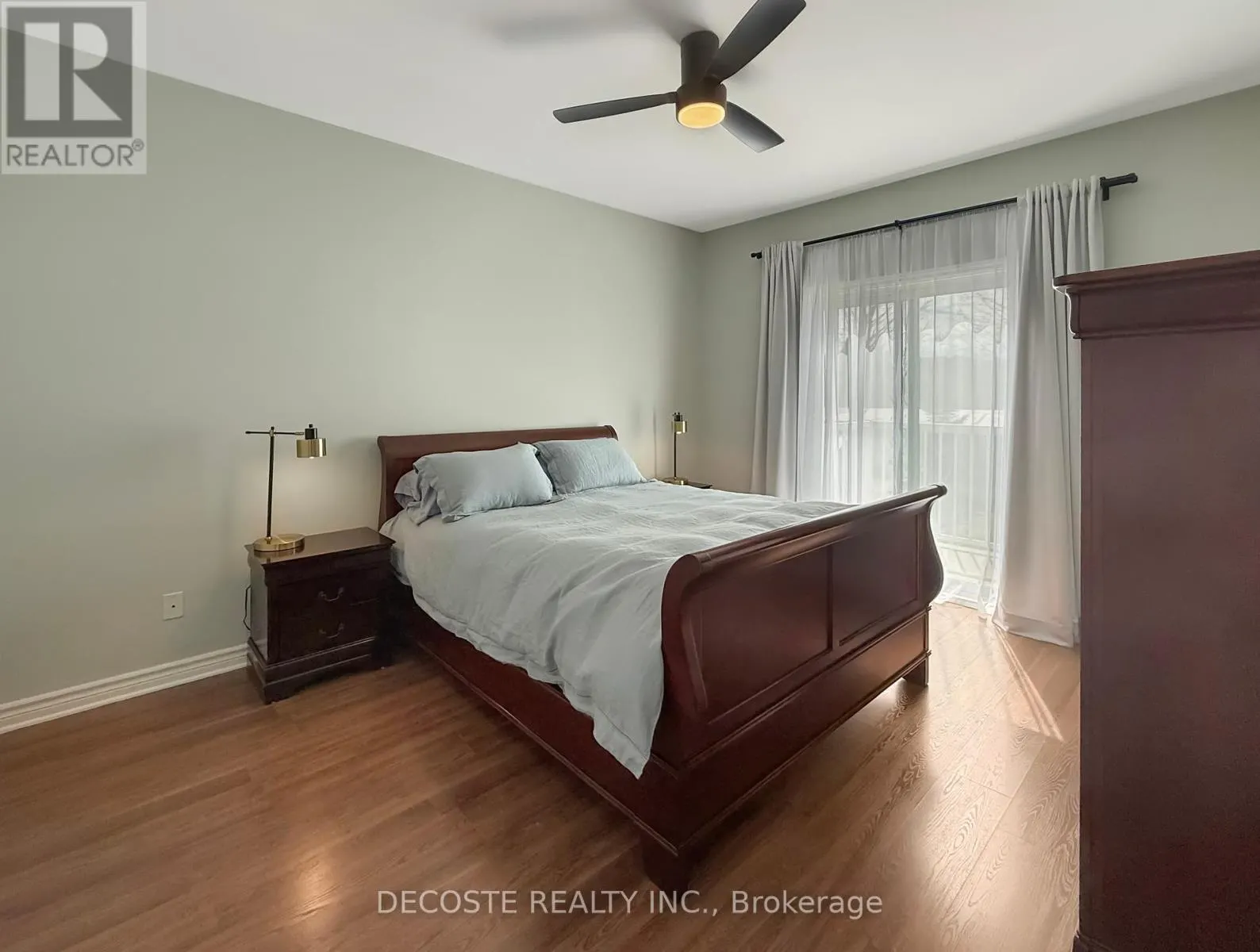 8 - 28 VALAIN STREET