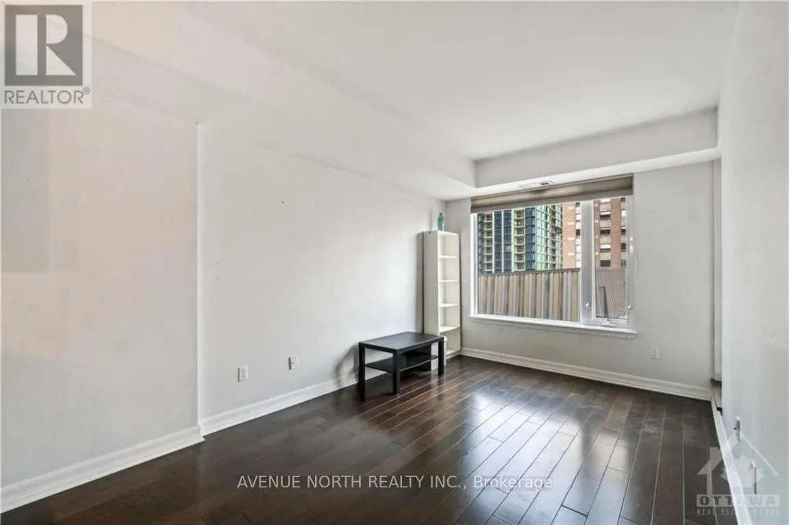 511 - 238 BESSERER STREET