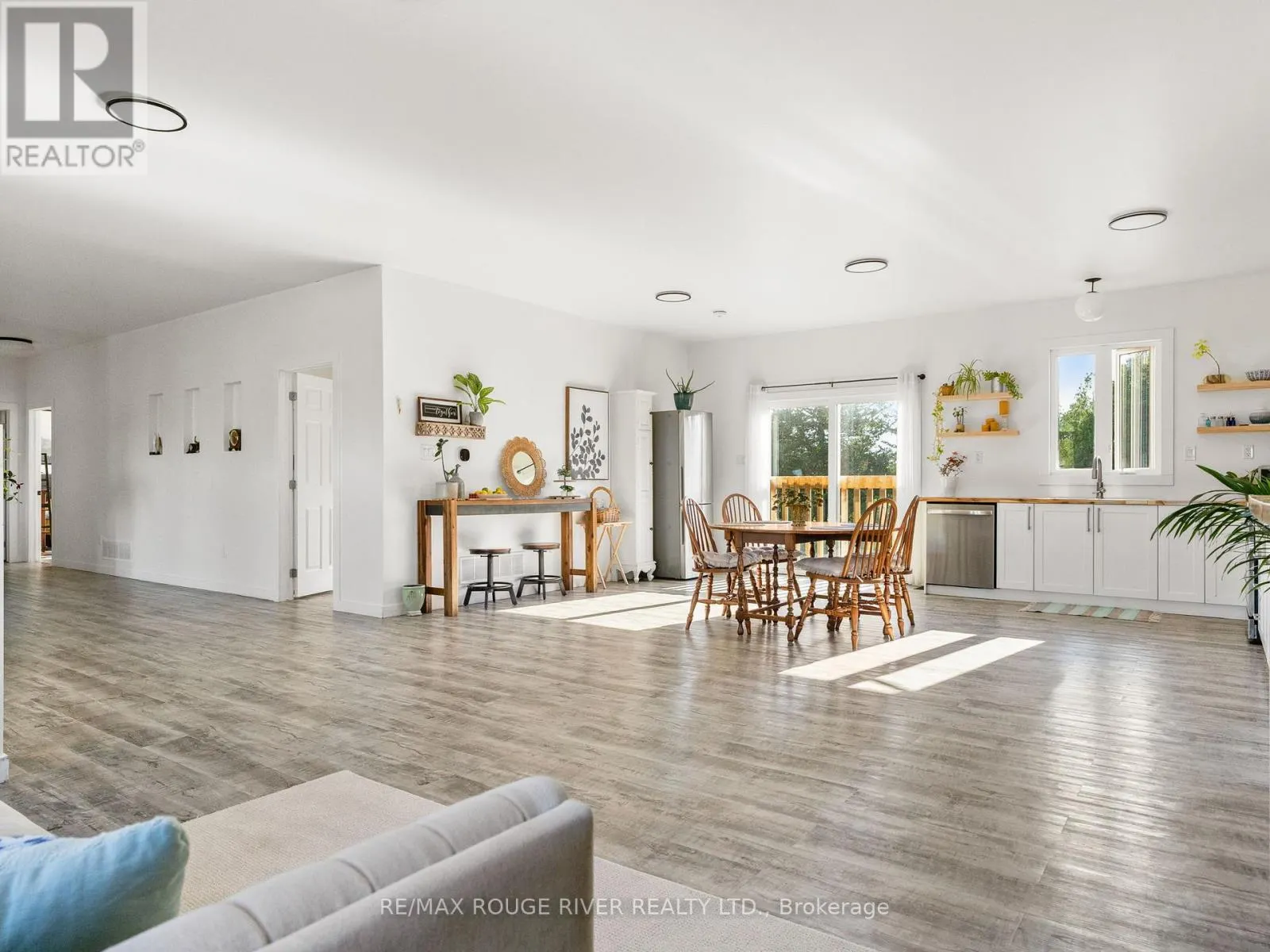 1176 IXL ROAD