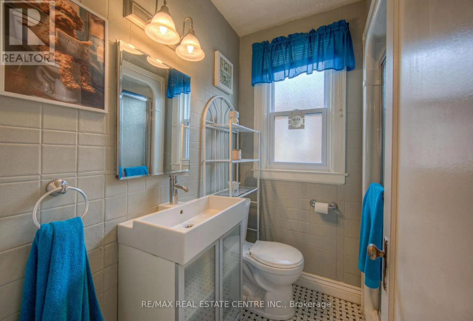 14 BARONS AVENUE S